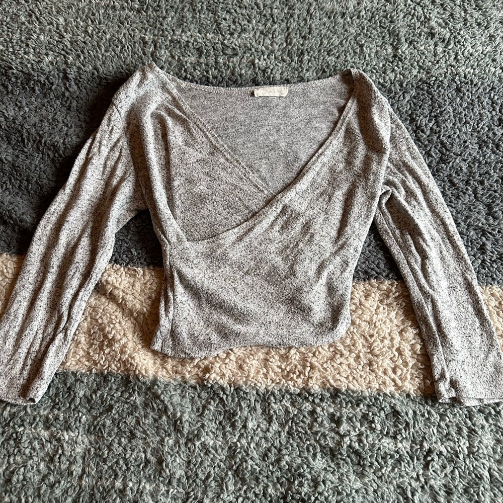Cropped mid sleeve wrap top